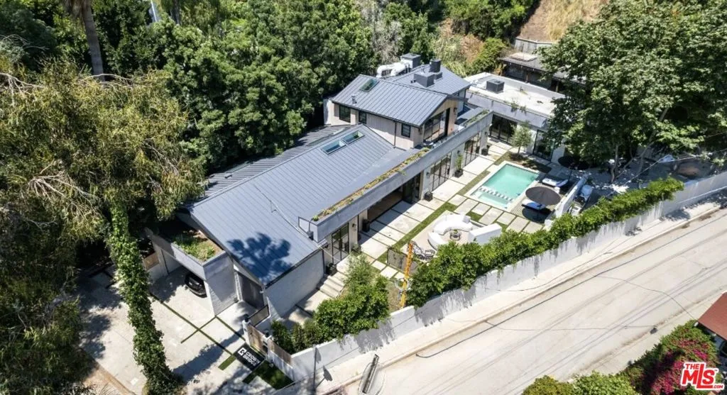 1914 N Laurel Canyon Boulevard, Los Angeles, California 90046 home-pic-37